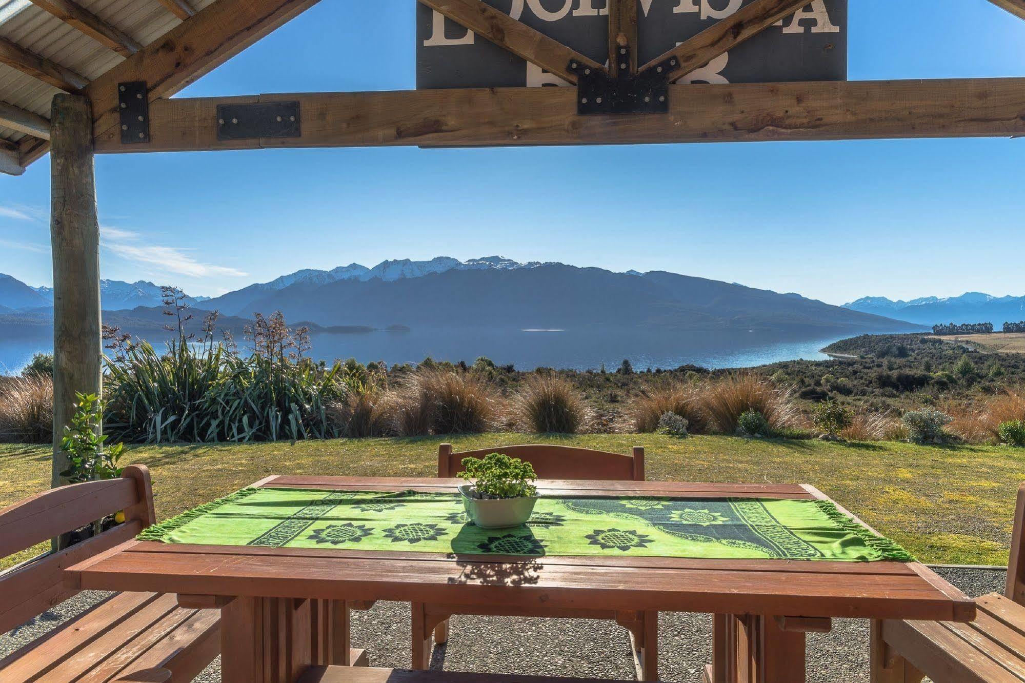 Loch Vista Bed & Breakfast テアナウ エクステリア 写真