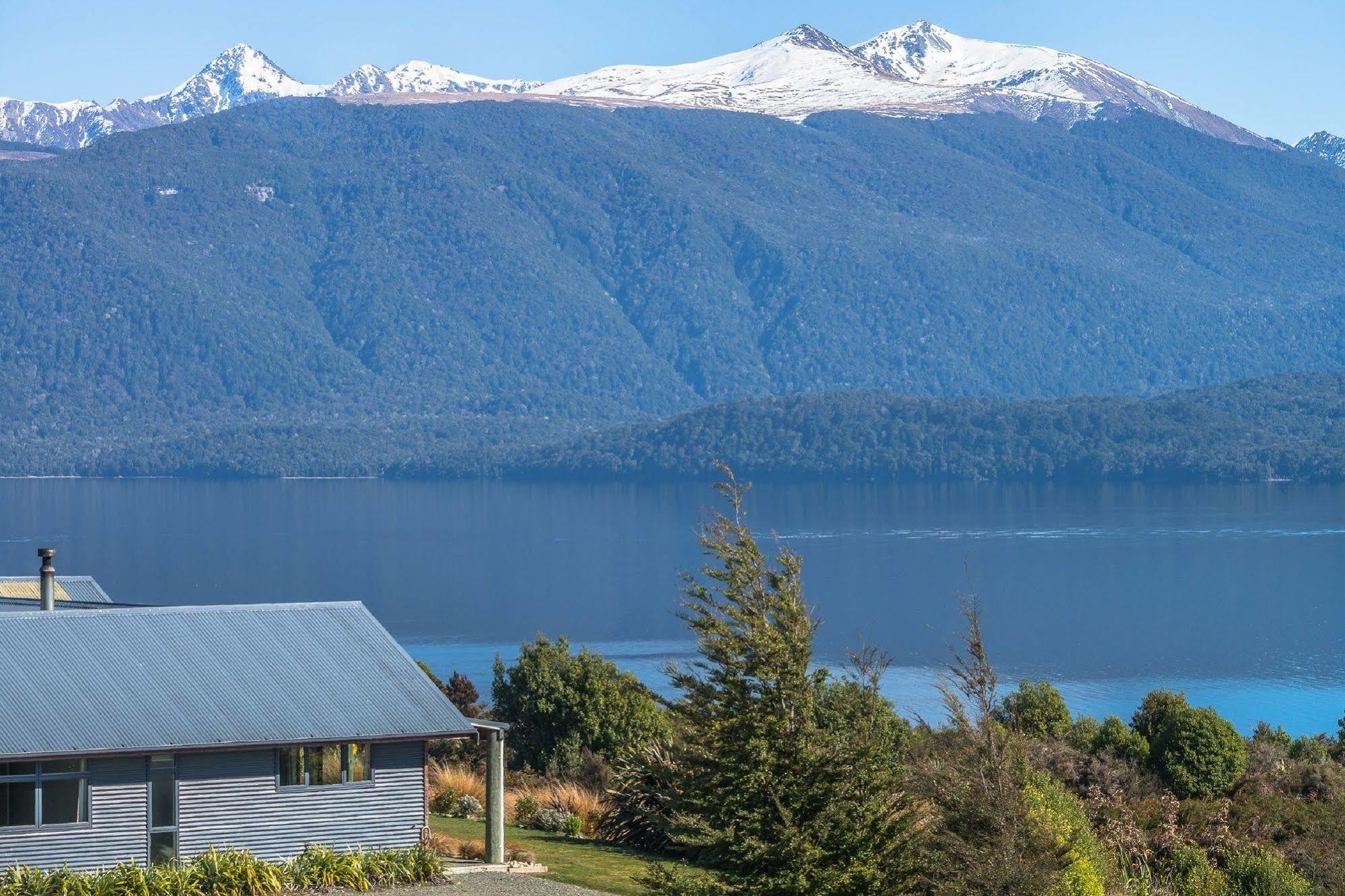 Loch Vista Bed & Breakfast テアナウ エクステリア 写真